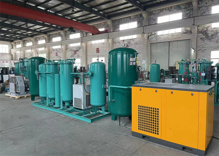طهارة الهواء PSA مولد النيتروجين 200NM3 / H - تبريد المياه توفير الطاقة معتمدة CE